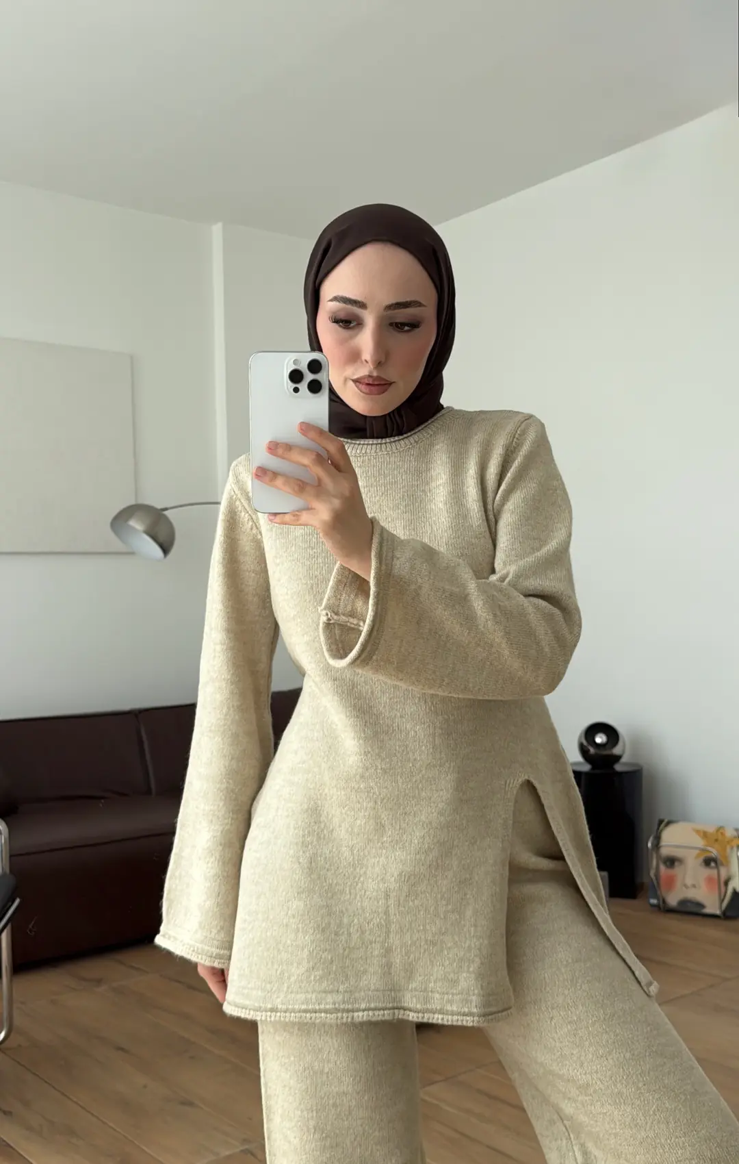 Önü Yırtmaçlı Triko Takım Taş