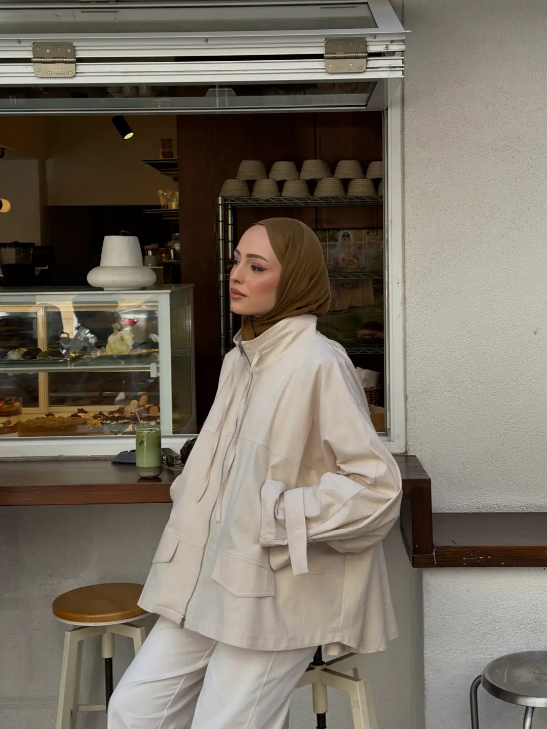 Lara Kuşak Detay Oversize Ceket