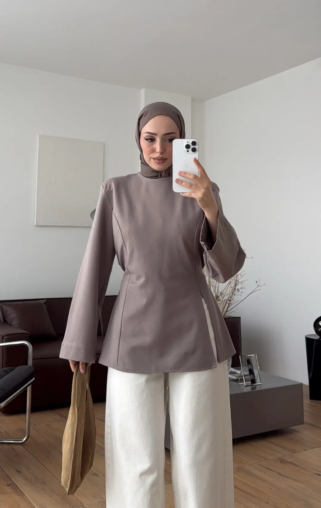 Vatkalı Yırtmaç Detay Bluz Vizon