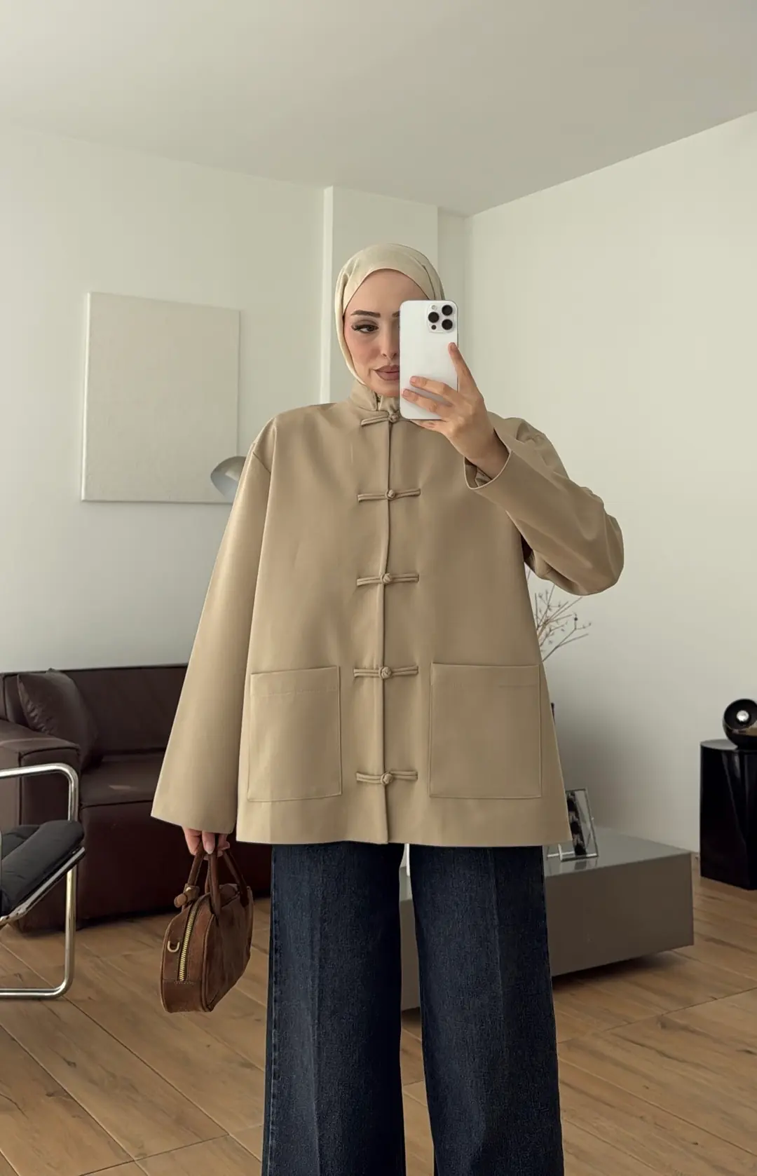 Süslü Düğmeli Krep Ceket Bej