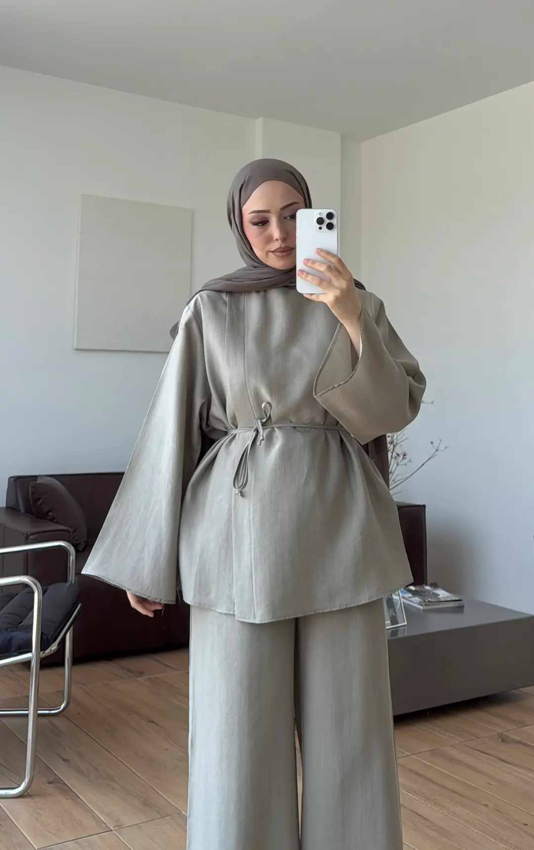 Bluzlu Yırtmaçlı Takım Vizon 