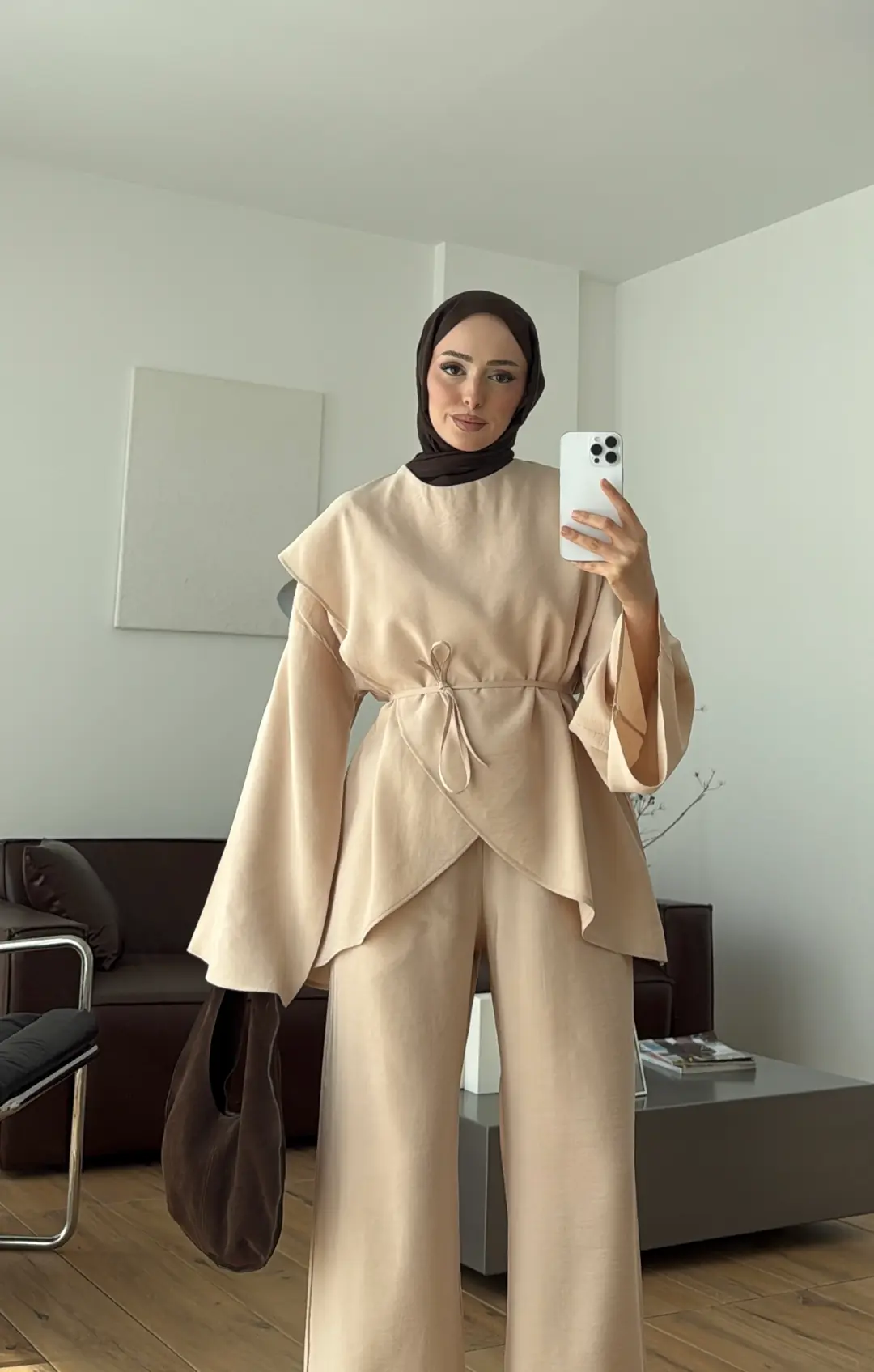 Parçalı Bluzlu Takım Bej