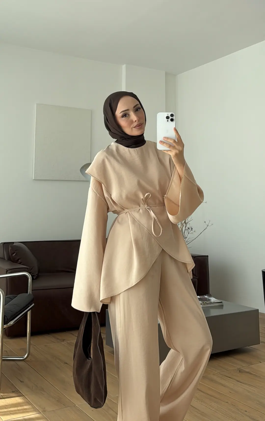 Parçalı Bluzlu Takım Bej