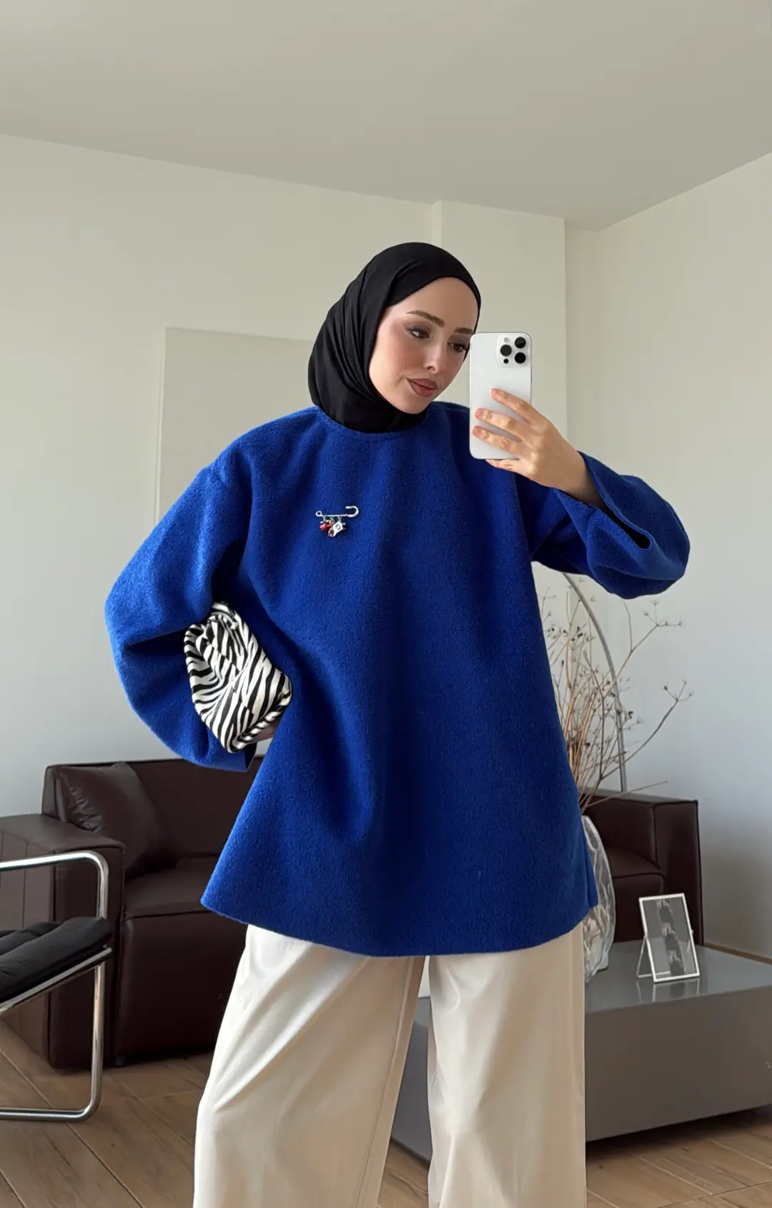 Helen Keçe Kemerli Bluz Sax