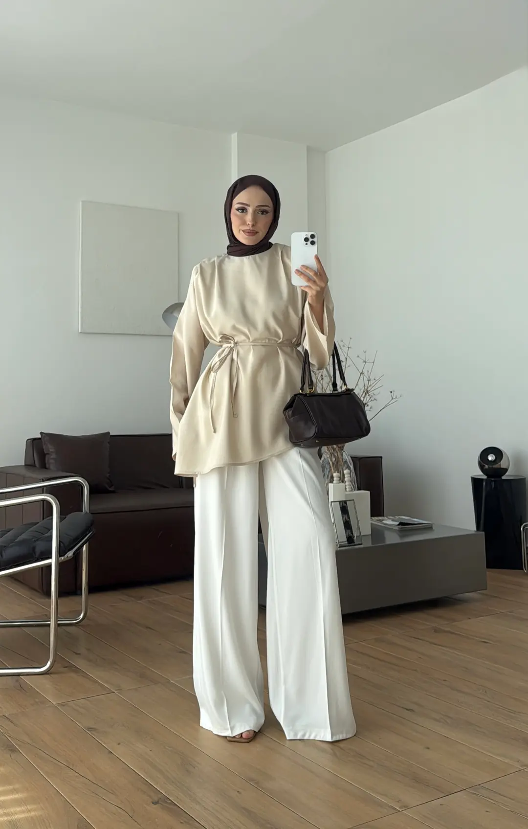 Vatkalı Asimetrik Bluz Bej