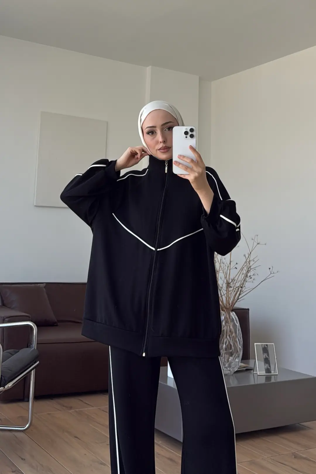 Garni Biyeli Takım Siyah
