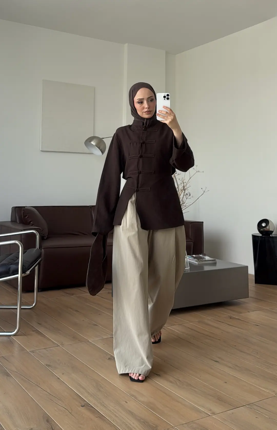 Süslü Düğmeli Keten Bluz Acı Kahve