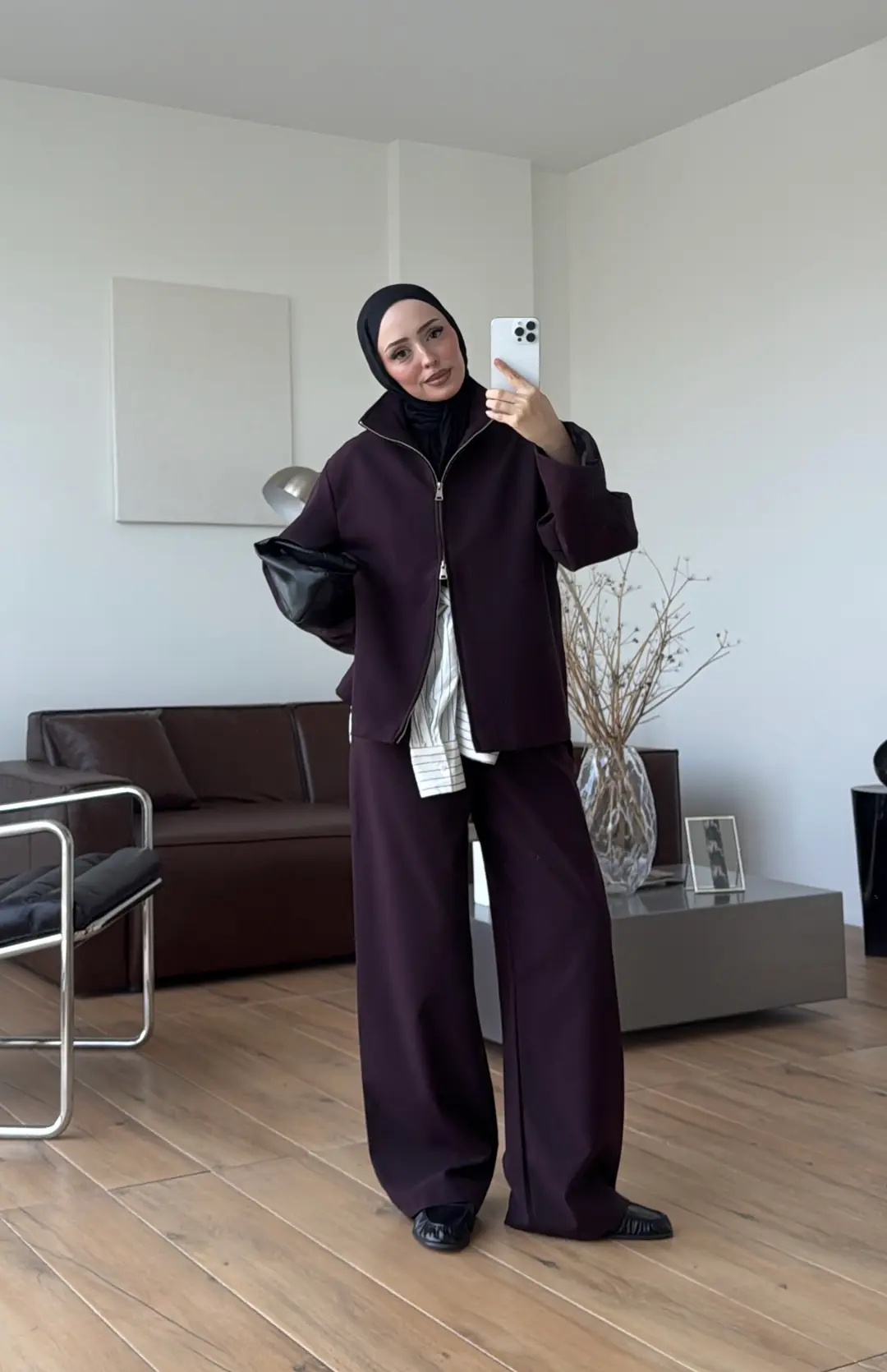 Dik Yaka Ceketli Takım Mürdüm