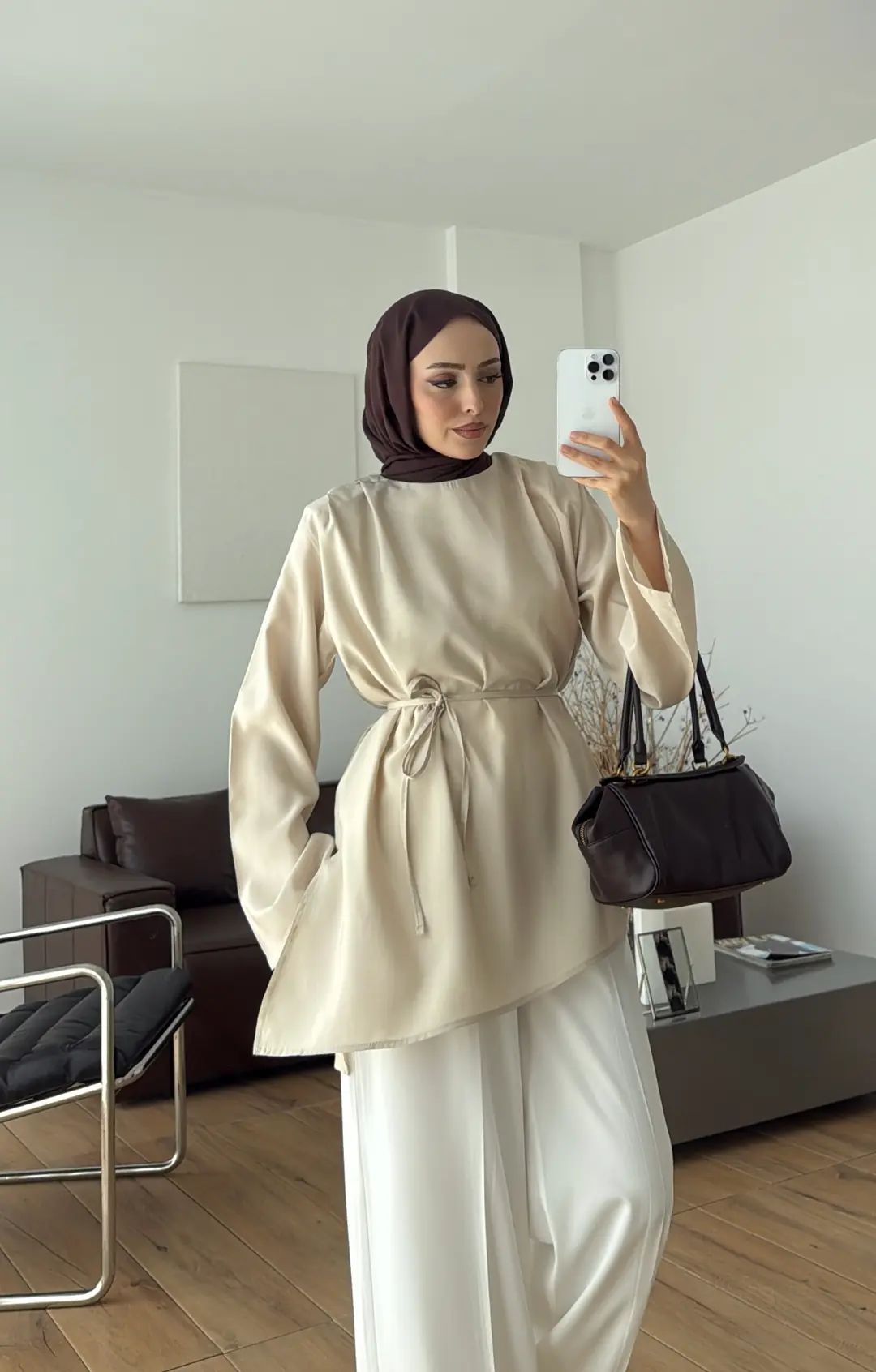 Vatkalı Asimetrik Bluz Bej