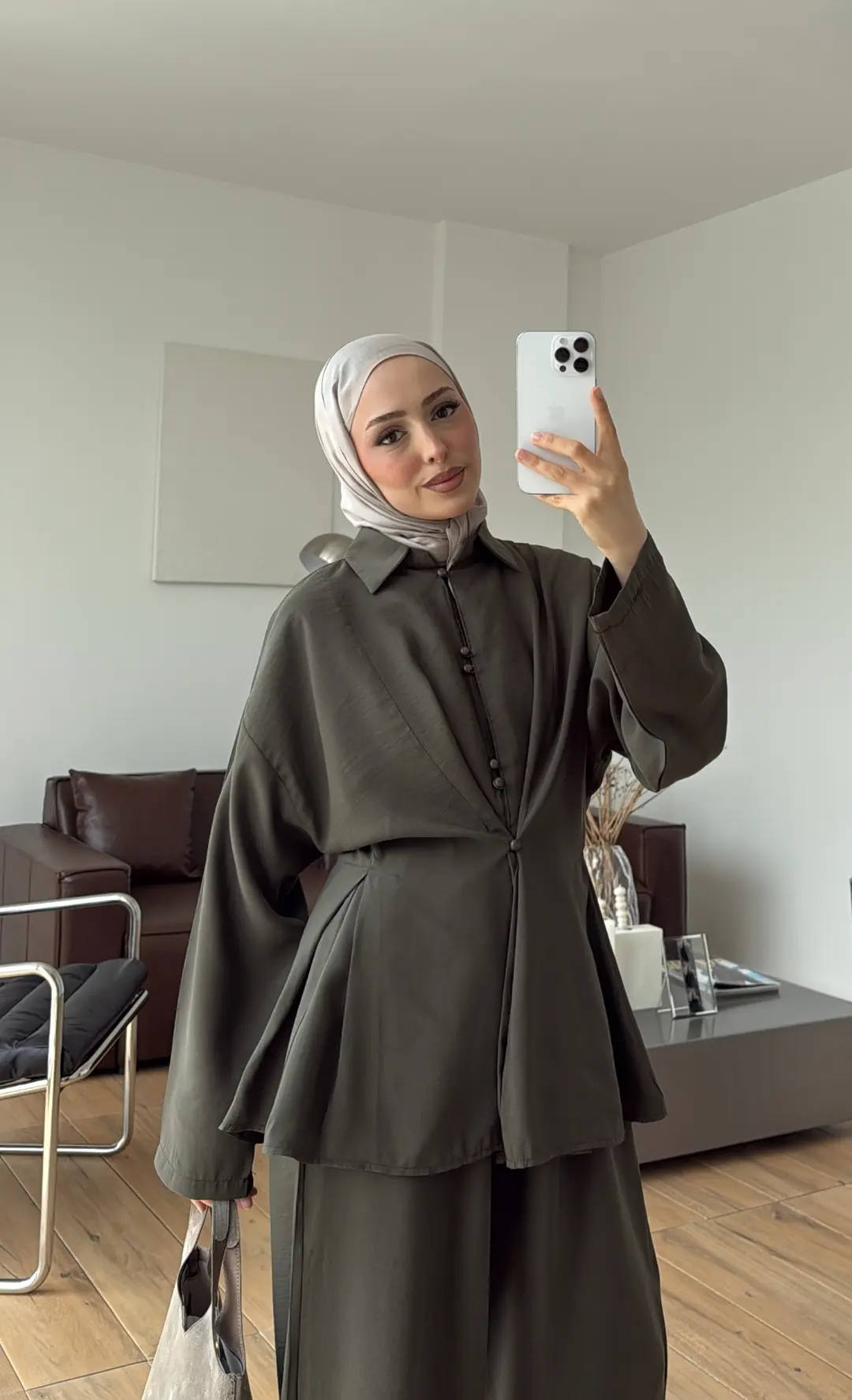 Top Düğmeli Tasarım Takım Haki