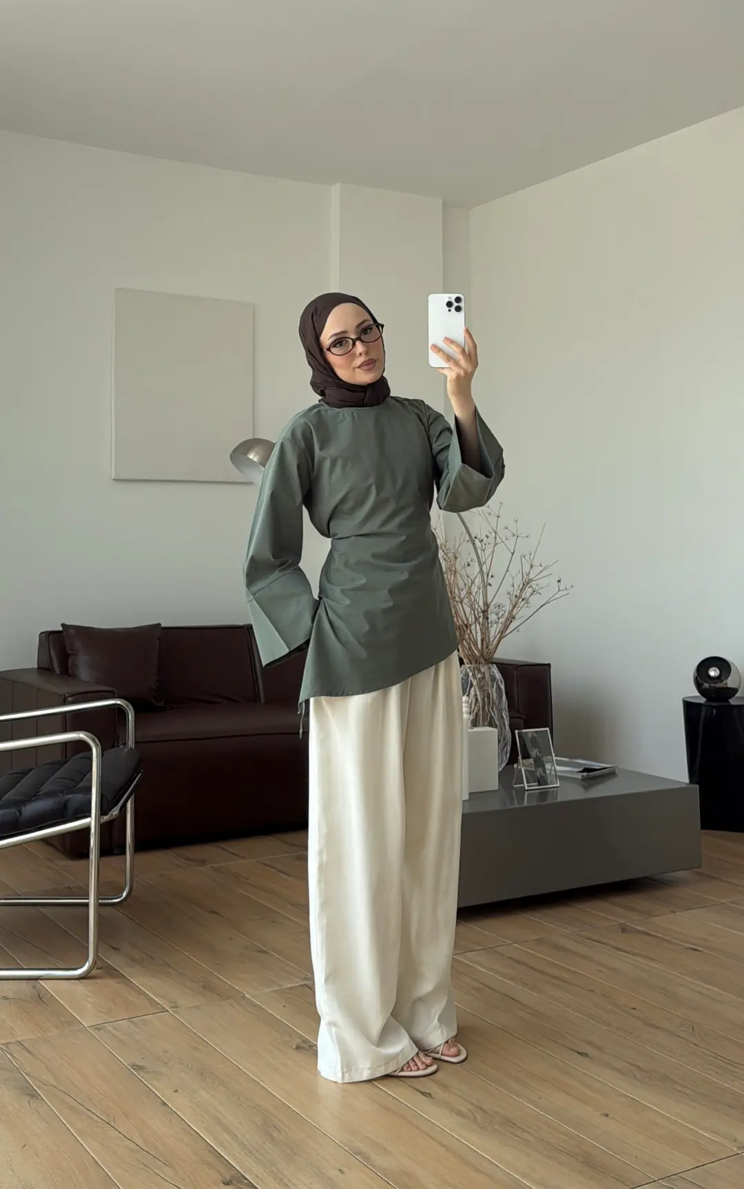 Ela Poplin Kalın Manşetli Bluz Ada Cayı
