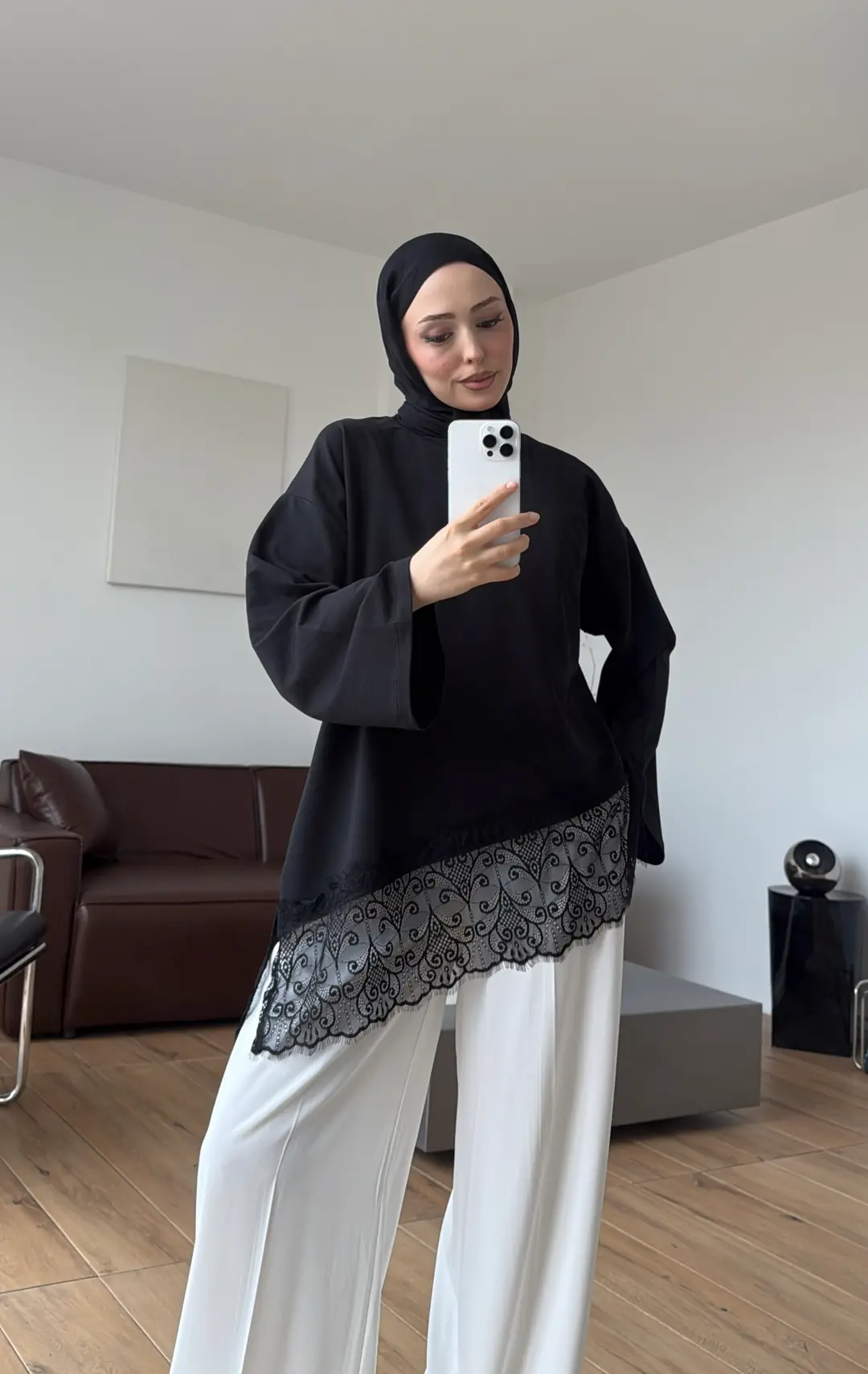 Eteği Dantel Detay Sweat Siyah