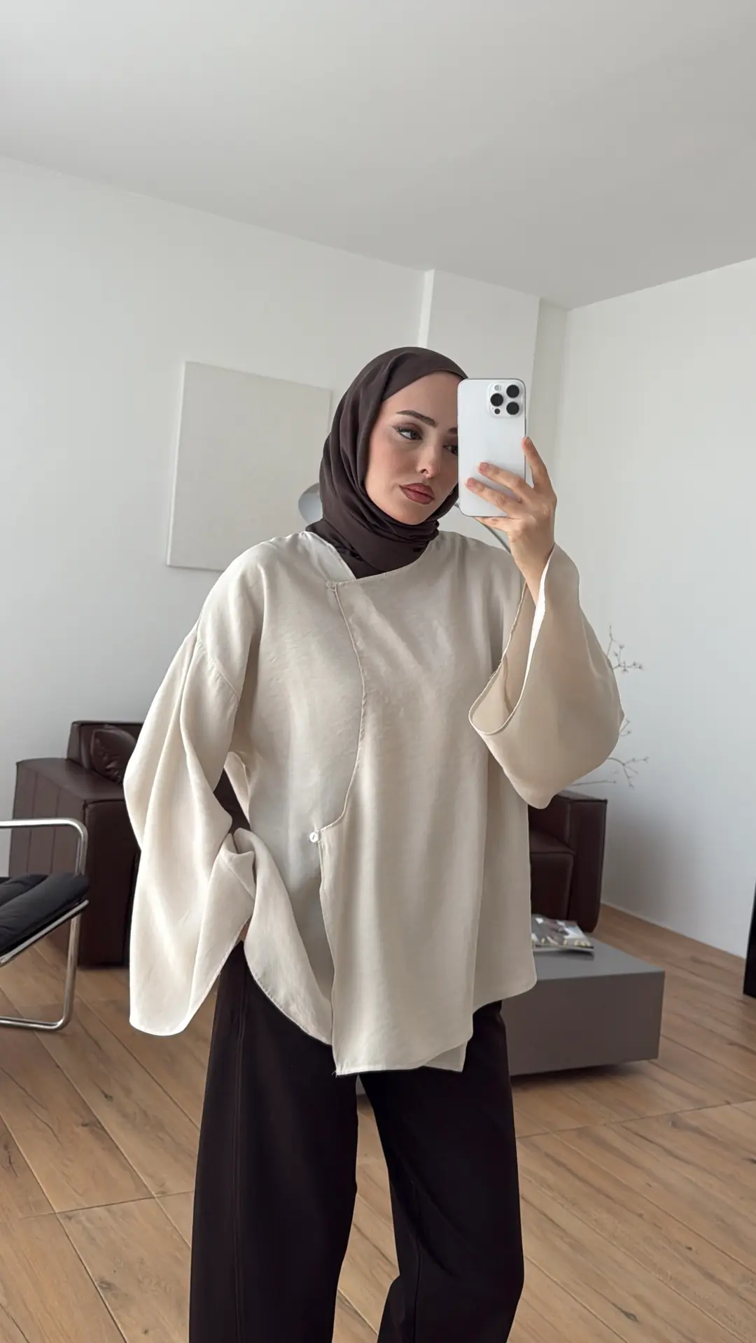 Asimetrik Kesim Bluz Krem