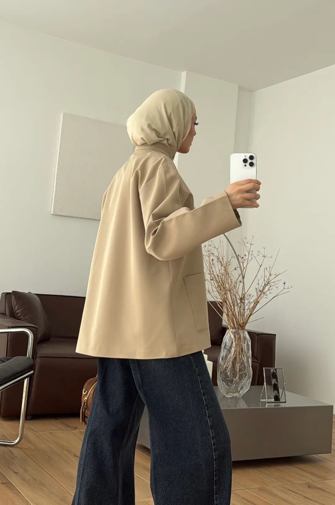 Süslü Düğmeli Krep Ceket Bej
