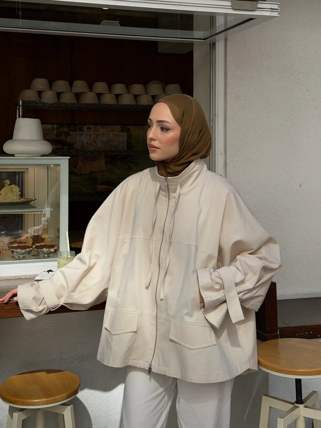Lara Kuşak Detay Oversize Ceket