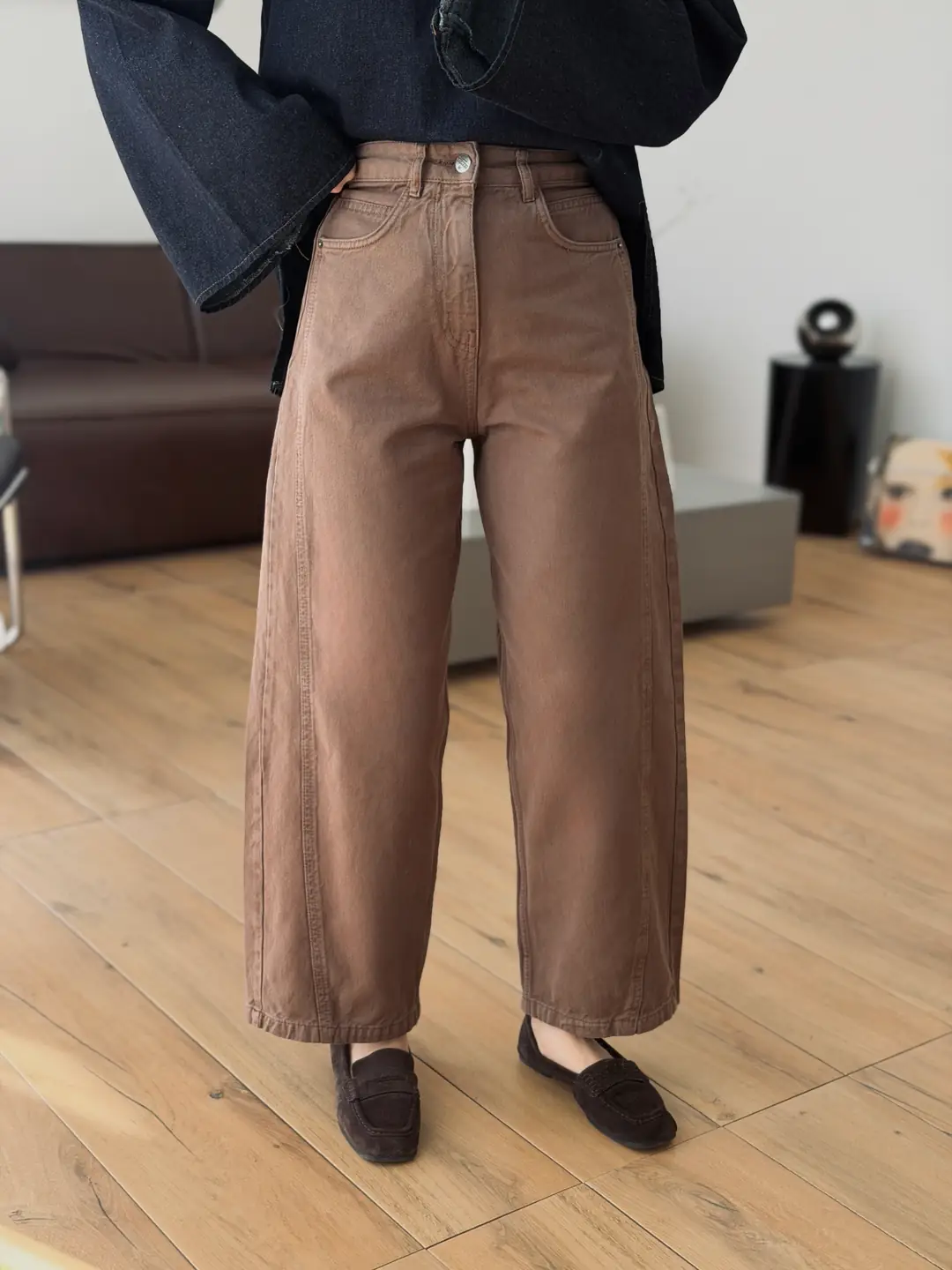 Barrel Camel Jean