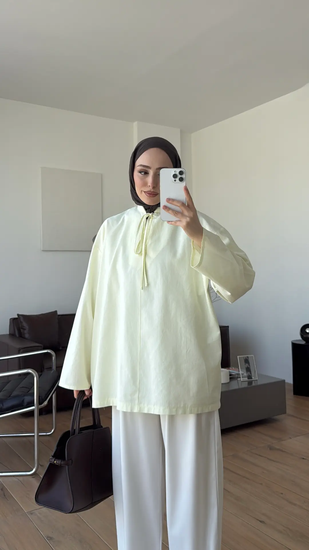 Yakası Bağlamalı Keten Bluz Açık Sarı