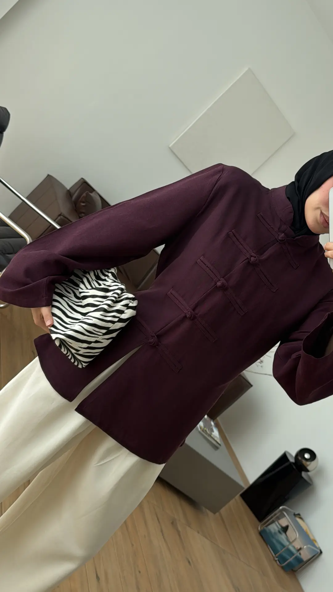Süslü Düğmeli Keten Bluz Bordo