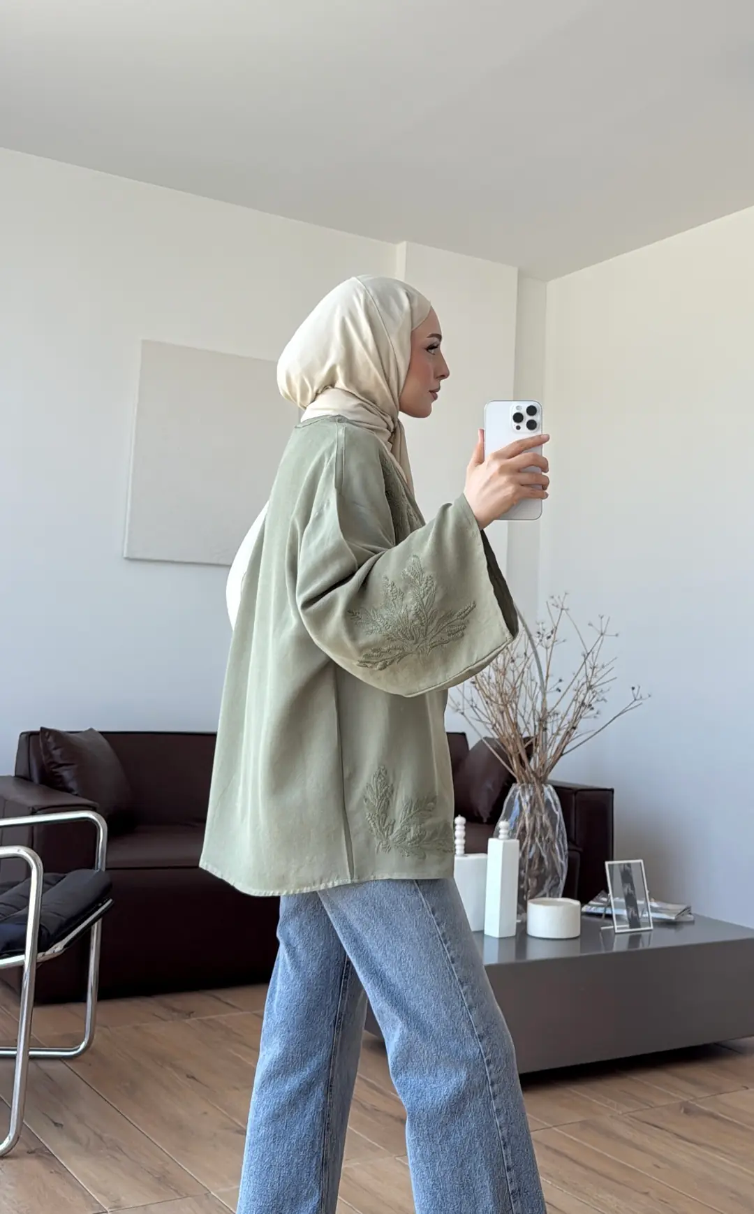 Nakışlı V Yaka Gömlek Haki