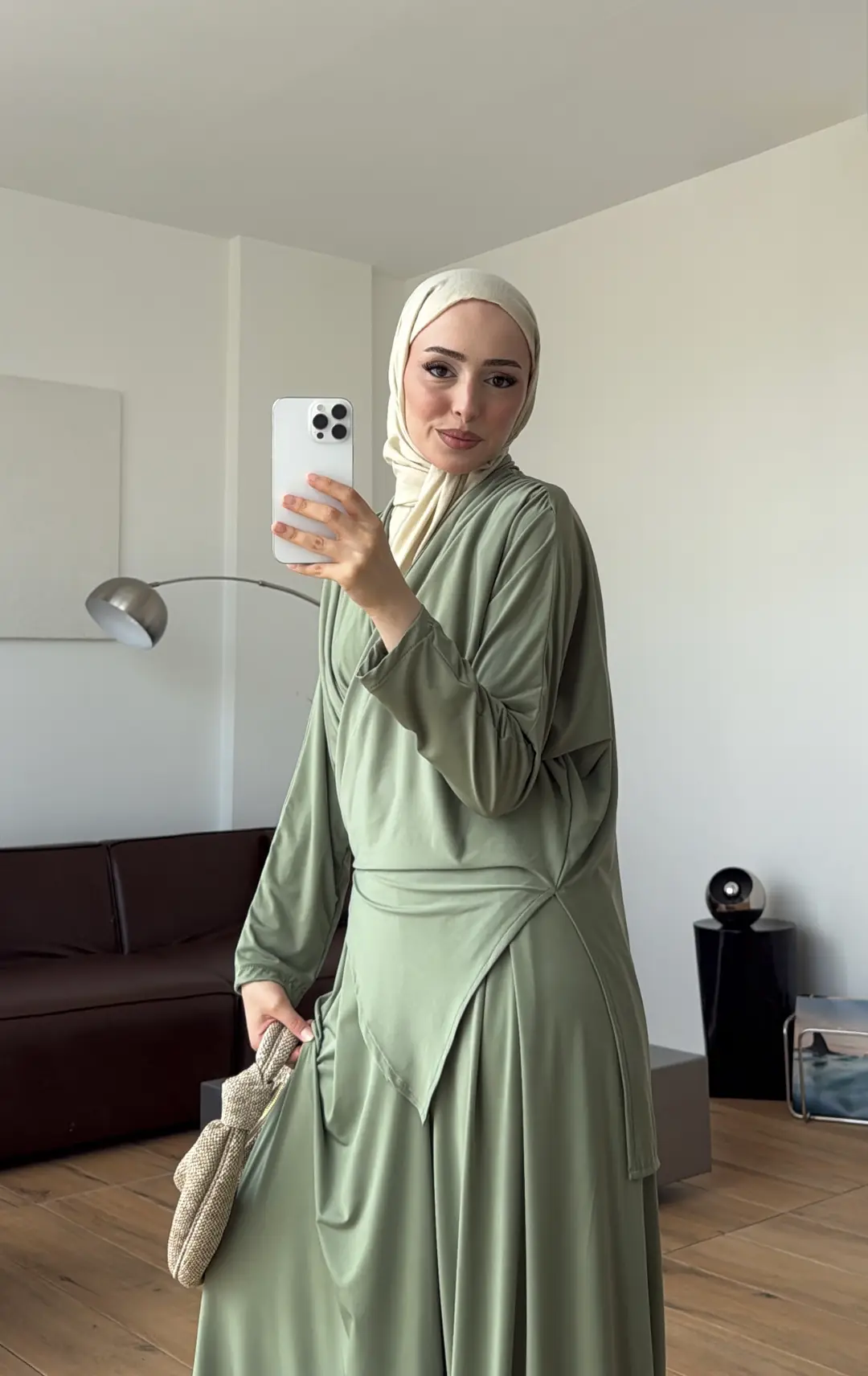 Lal Bluzlu Takım Ada Çayı