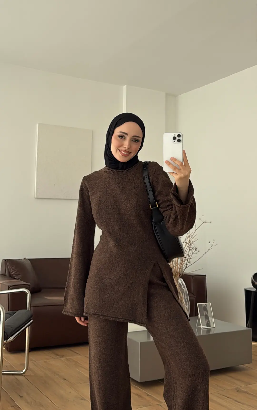 Önü Yırtmaçlı Triko Takım Kahve