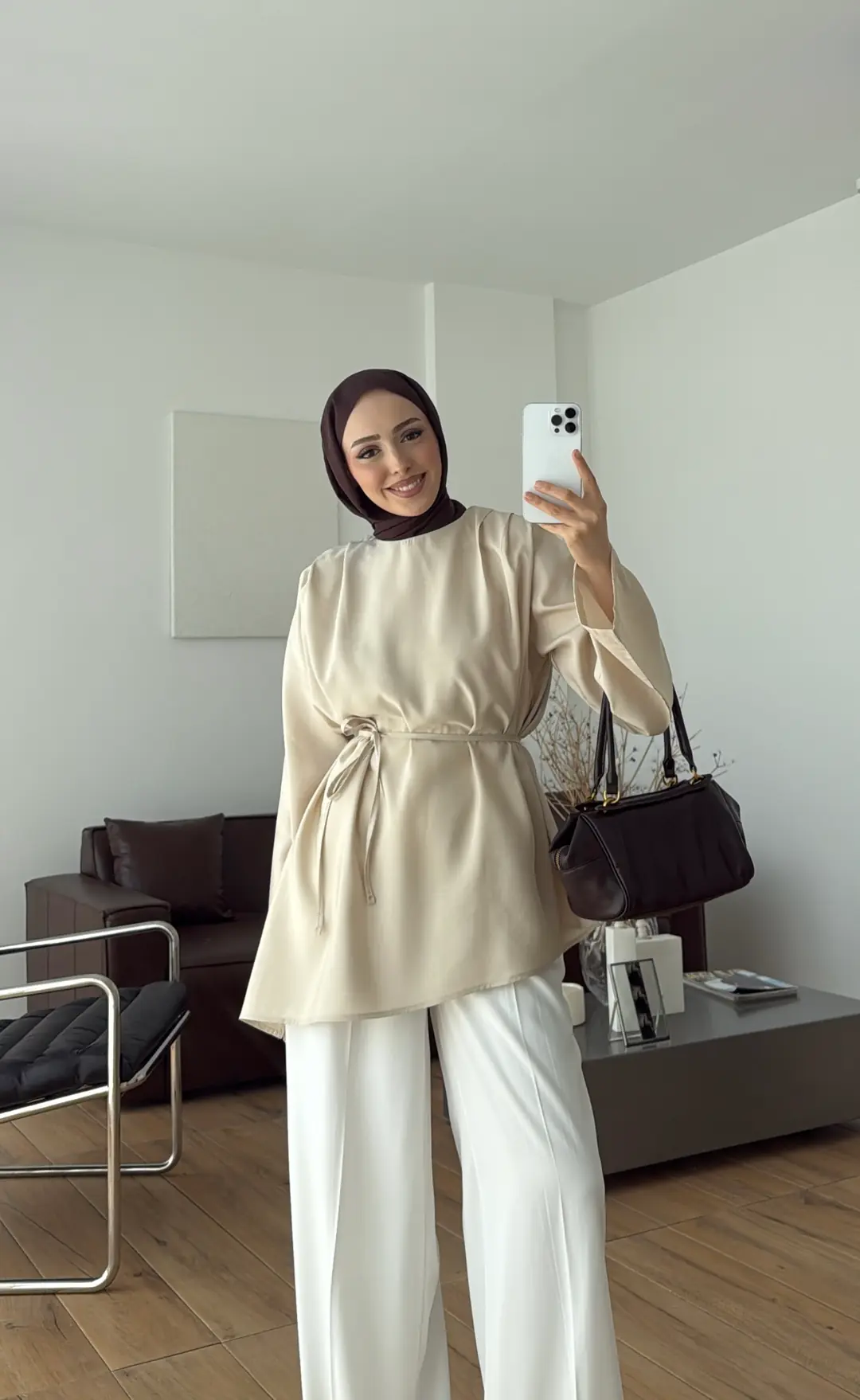 Vatkalı Asimetrik Bluz Bej