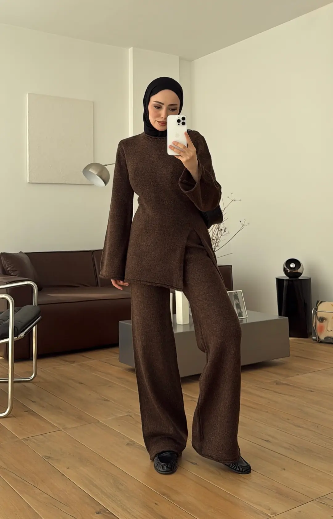 Önü Yırtmaçlı Triko Takım Kahve