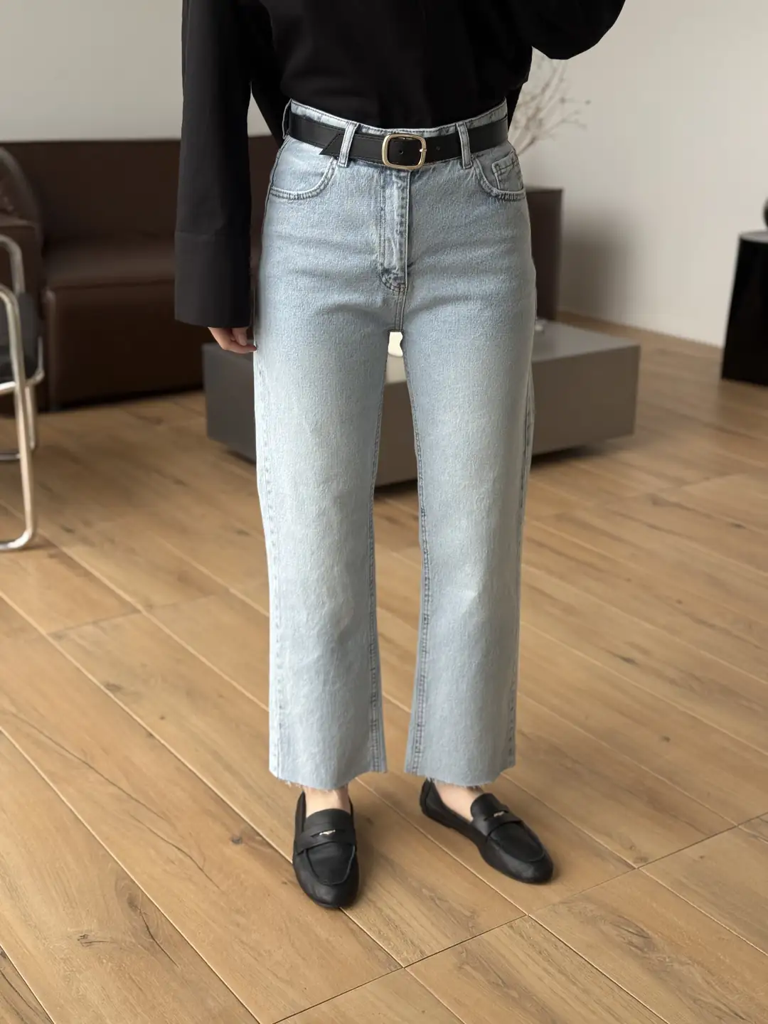 Premium Paçası Kesik Kemerli Jean R218