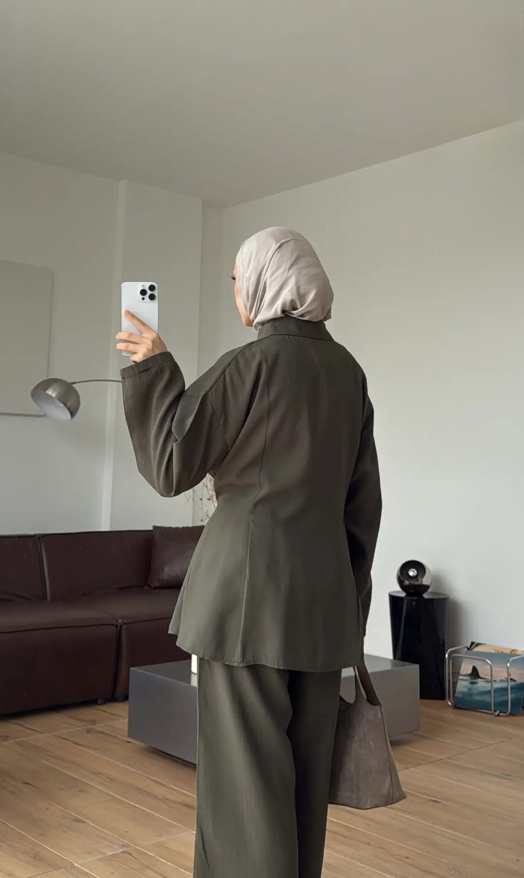 Top Düğmeli Tasarım Takım Haki